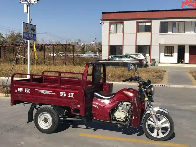 假面骑士的女人怎么可以不会骑摩托车