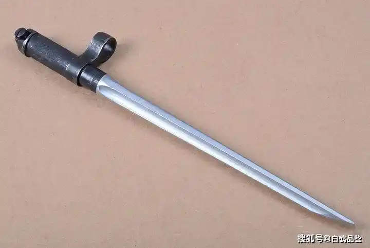 【品鉴】中国56三棱军刺短款 伞兵三棱