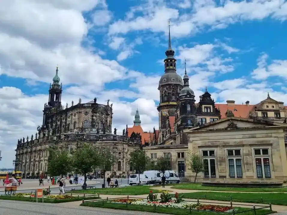 欧洲建筑风格 #古建筑之美 捷克与德国边境的城市9990德 - 抖音