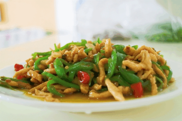 一份青椒鸡丝,三年的高中时光,是属于整个青春的记忆!