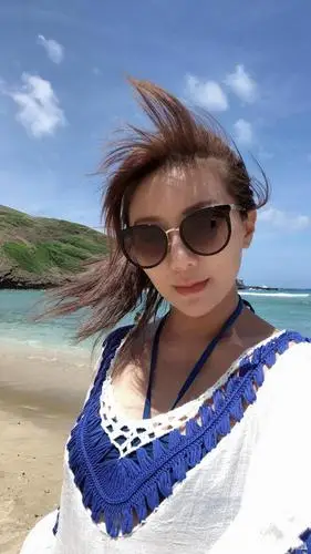 回到台湾后李佩甄赶紧去医院,结果果然是肿瘤,于是马上做手术拿掉.