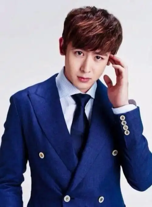 尼坤胖了,瘦时的照片张张都可以做壁纸