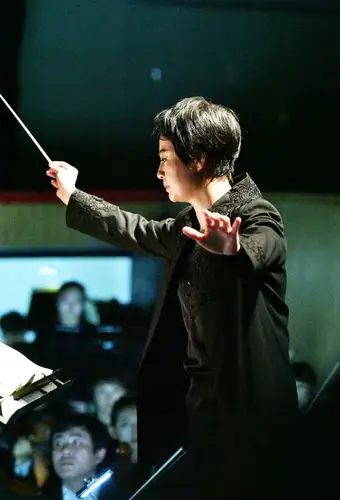 青年指挥家——朱曼