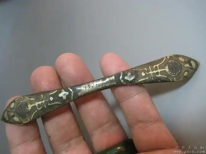包老明代出土的铜簪子