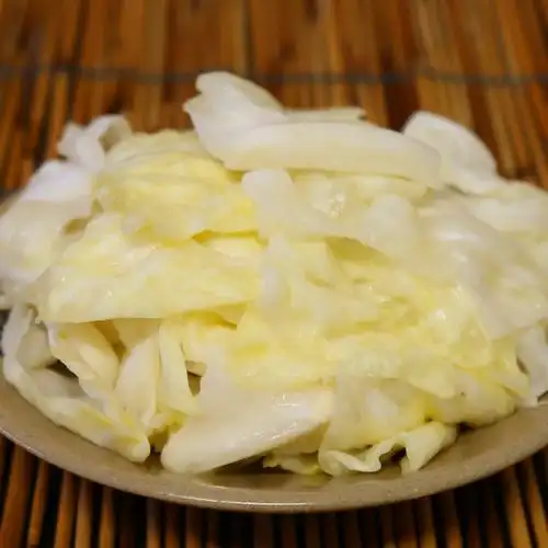 四川泡菜正宗农家酸辣泡卷心菜老坛孕妇自制腌酸菜包菜即食下饭菜