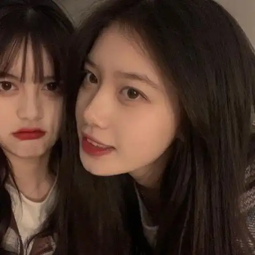 求两个女孩子一起用的头像