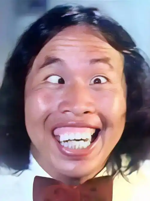 16岁出道,62岁获得金像奖,"斗鸡眼"刘允用了46年完成自证_白彪_弟弟