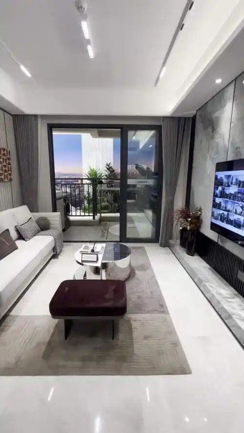 深圳远洋天祺79平三房两厅一卫 三开间朝南 s型双开门冰箱卫～l型百变