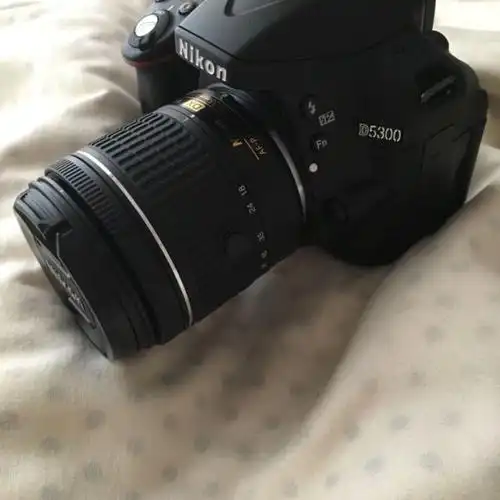 尼康 数码单反相机 d5300(af-p vr 18-55kit) 黑 原装包 16g卡