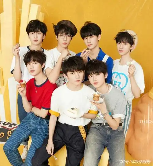 时代少年团出道900天合照:少年成名的艺人很优秀,引人关注