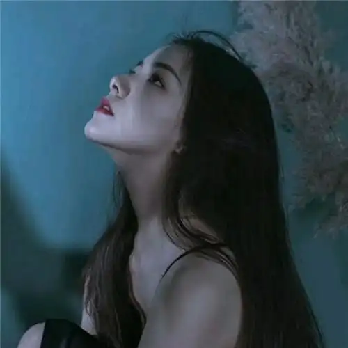 想一个人的头像女 高清好看唯美想念一个人的微信头像图片_女生头像