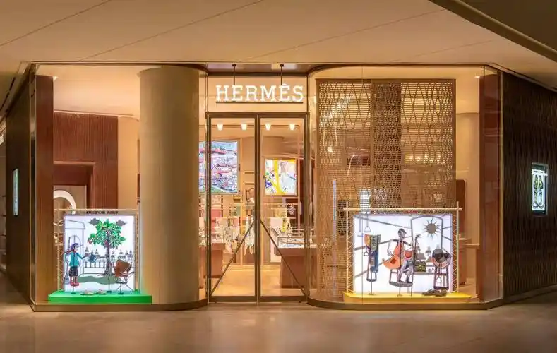 爱马仕东京,吉隆坡新店开业:"和纸金箔"和"手作木偶"彰显本地特色_门