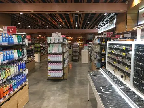 名创优品诺米nome百货店开店准备_广州货架厂家