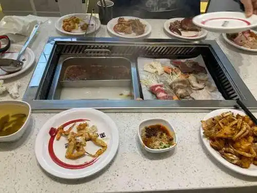 嗨吃围炉海鲜烤肉自助(银泰城店)-"之前没看评价,直接到创意城盲选不