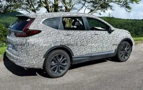 2020款本田cr-v改款谍照首次曝光,外观变化微小,尾部更饱满