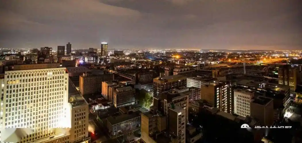 图集| 约翰内斯堡的城市夜景_南非_张誉_新华社