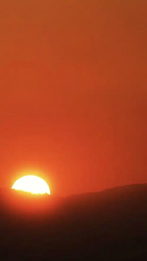 五一长假快到了,一定要带上你最爱的人去远方旅行,一起看最美的日落