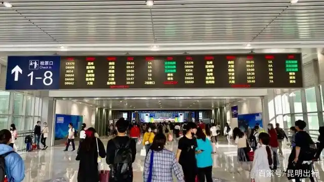 可以说,不排队的话,两三分钟便可从地铁昆明火车站a口来到昆明站候车