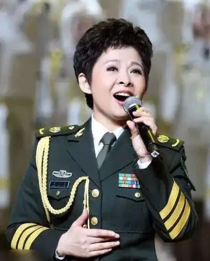 中国十大女歌唱家 一>