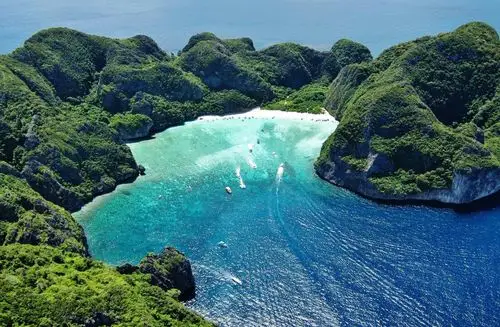 泰国皮皮岛一日游,适合家庭旅游,没成家的就不要点开了