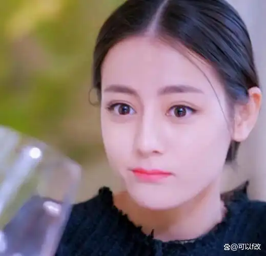 六位女星的迷人"狐狸眼",妩媚中散发灵动之美