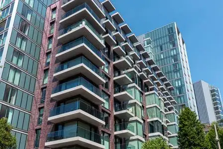 个伦敦现代高层住宅相似素材图片