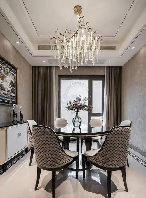 289平轻奢空间,香槟金为主色调,呈现现代都市贵气_腾讯新闻