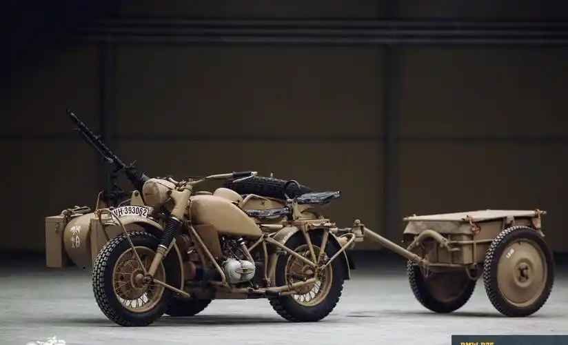 1940年,国防军订购部宣布招标开发一种带侧车的重型摩托车,具有3×2轴