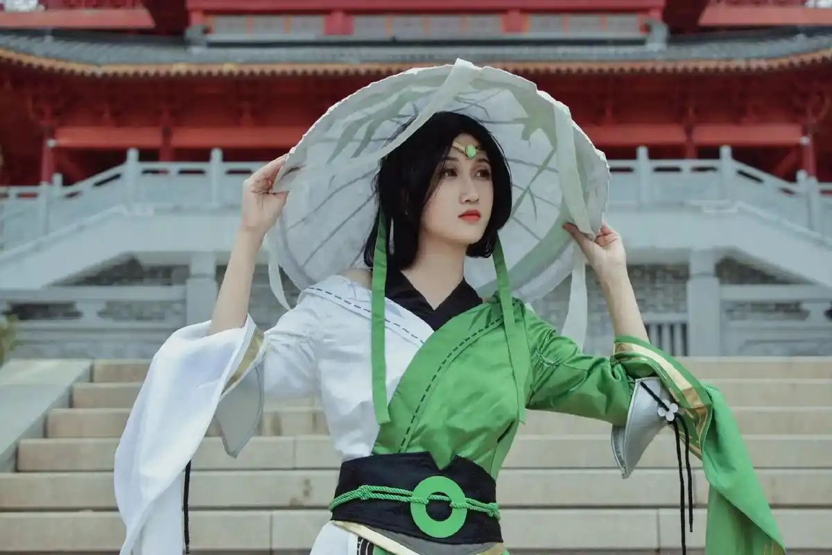 上官婉儿—修竹墨客cos正片.落在纸上的谎言,可以涂改过去, - 抖音