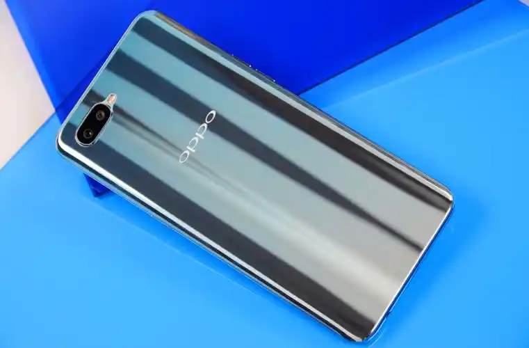 oppo r15x测评:目前为止最值得买的中端机__财经头条