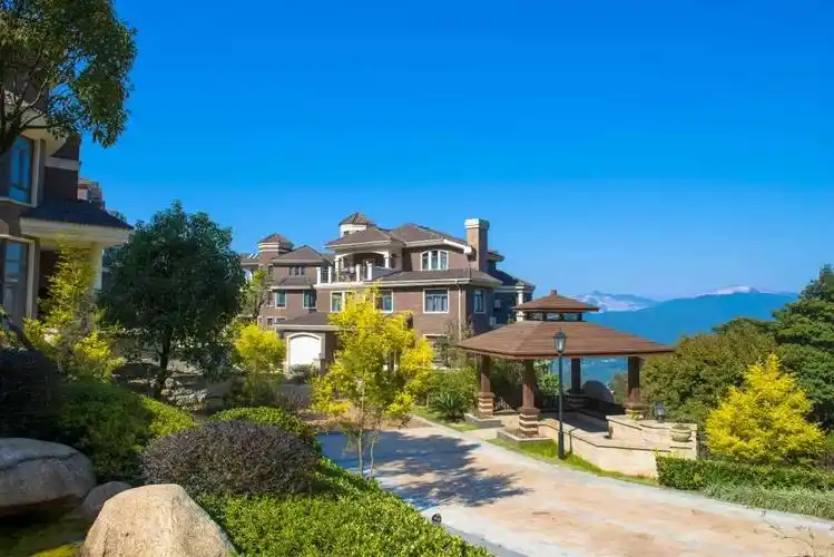 十里蓝山·国家4a级景区·邀您入住