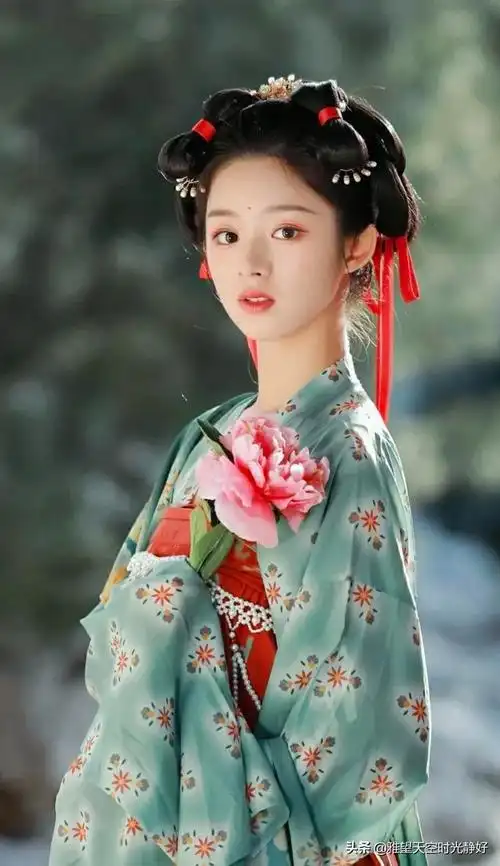 国风古装汉服秀(女明星汉服造型大赏)(1)