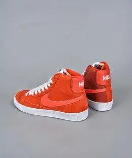 【耐克retro】耐克(nike)_潮牌又拍/图片_学生运动时尚_潮牌一族