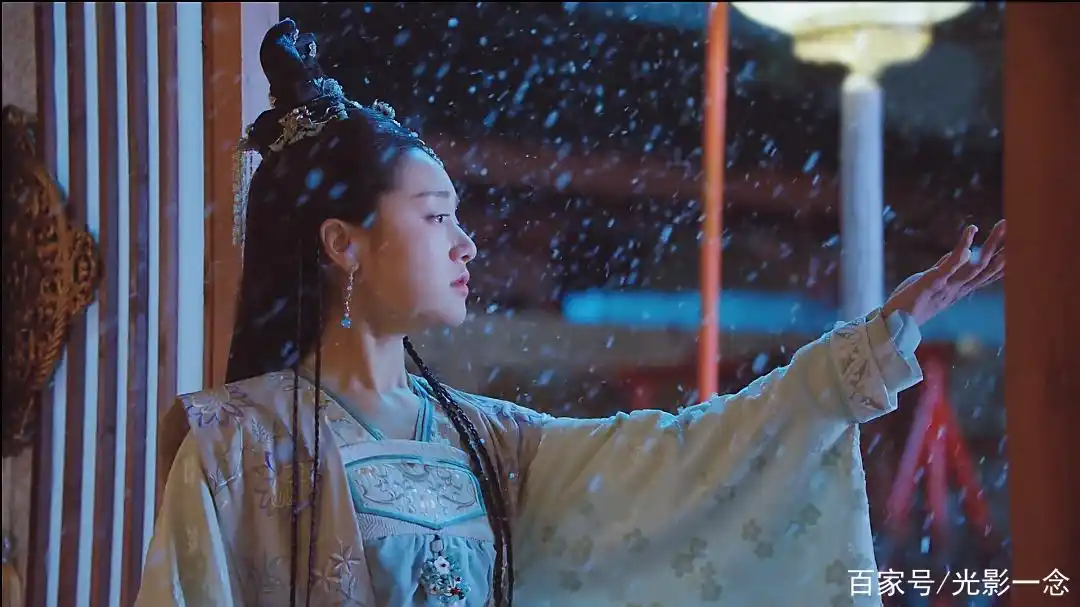 热播剧《明月照我心》:李明月恢复记忆后为何选择李谦而非云伺?