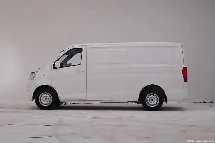 【图】长安商用 睿行 109马力 封闭厢式货车_实拍图片_153174_卡车之