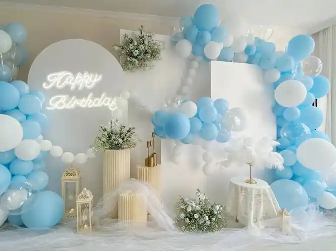 南宁60气球布置蓝白色系生日布置