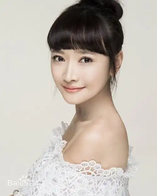 高瑕,中国内地女演员,歌手,1990年1月13日出生于四川.