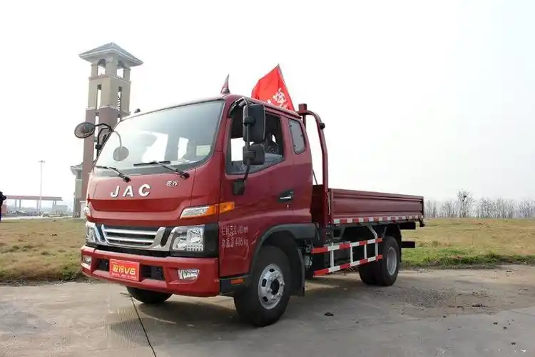 中国卡车网 江淮汽车 江淮骏铃 江淮骏铃载货车 驱动形式: 4x2 发动机