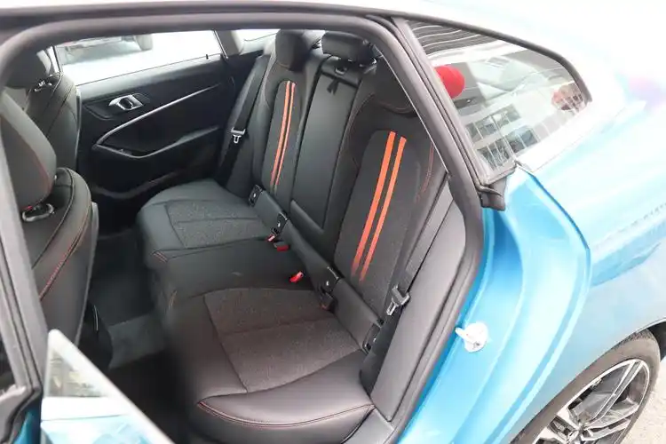 宝马2系车头_座椅_气囊