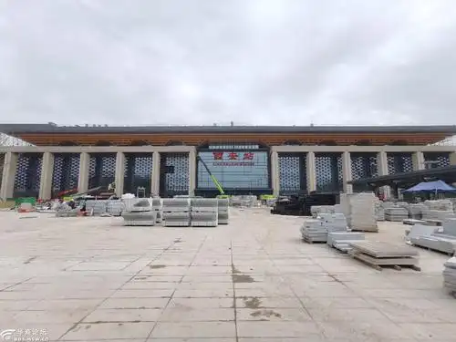 初探西安火车站北广场