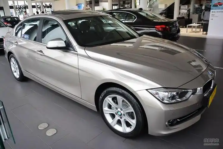 2015款宝马328li时尚型