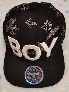 boy london正品帽子 九成新