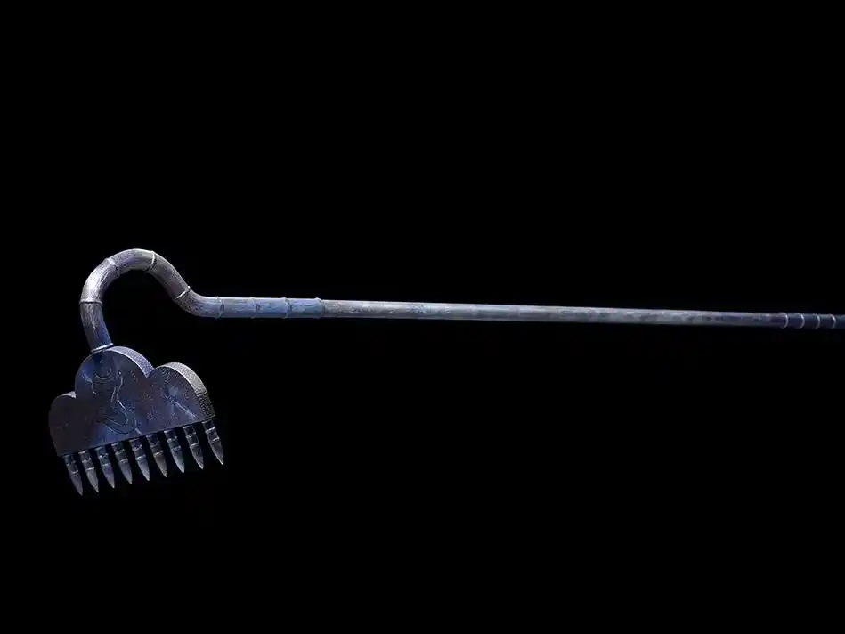 九齿钉耙,钛合金精工细作!收藏摆件