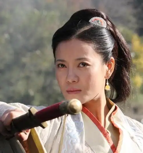 何佳怡 饰 纪晓芙