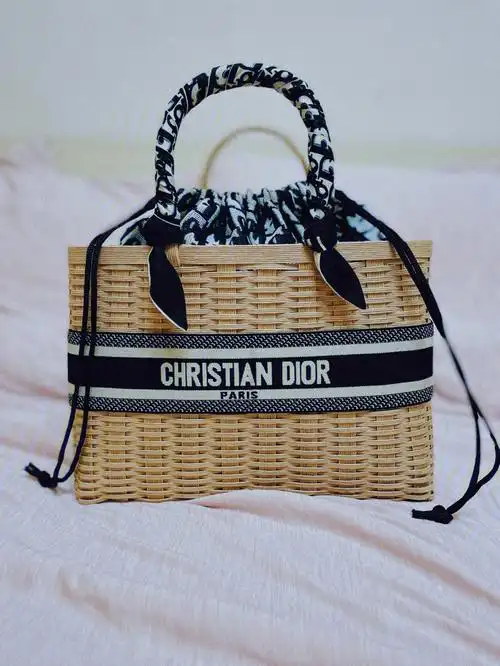 手工编织迪奥包包