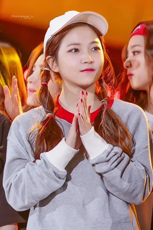 redvelvet yeri金艺琳 双马尾舞台壁纸饭拍