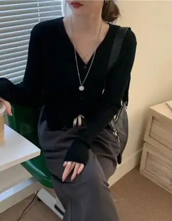 针织衫女春秋薄款休闲外穿长袖上衣秋季韩版外搭温柔v领开衫外套黑色