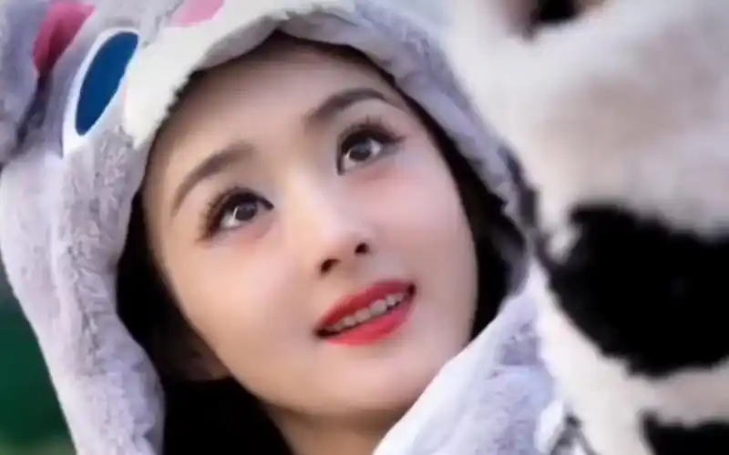 来看赵丽颖手机里的自拍吧,太可爱786178了真的是满30减20啊