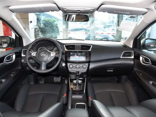 现款轩逸内饰/引自汽车之家图库