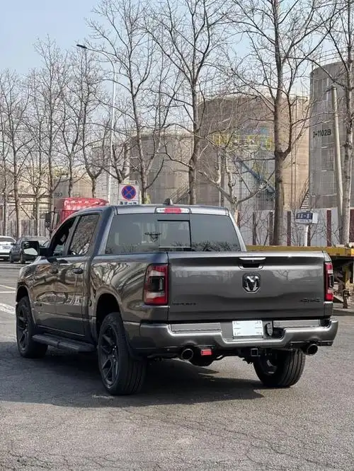 23款道奇公羊长角号57天津港现车优惠促销